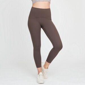 Spanx Booty Boost Active Brown Tan Taupe Cropped Leggings Women’s Size Medium